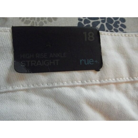 RUE21 Jeans Womens Plus Size 18 White High Rise Ankle Straight 100% Cotton - Picture 11 of 12